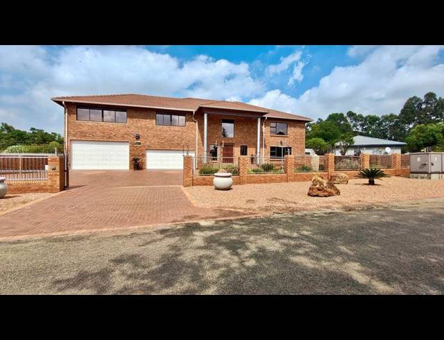 6 BEDROOM HOUSE FOR SALE IN VAAL MARINA